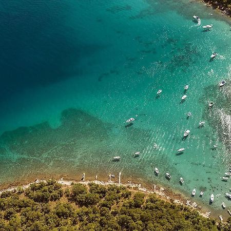 Njivice, Otok Krk, Apartman Dora エクステリア 写真