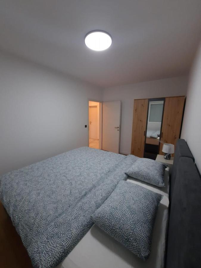 Njivice, Otok Krk, Apartman Dora エクステリア 写真