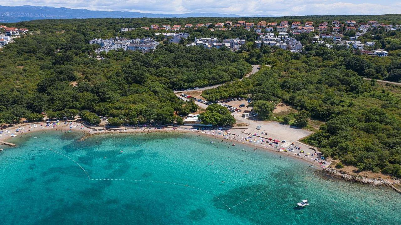Njivice, Otok Krk, Apartman Dora エクステリア 写真