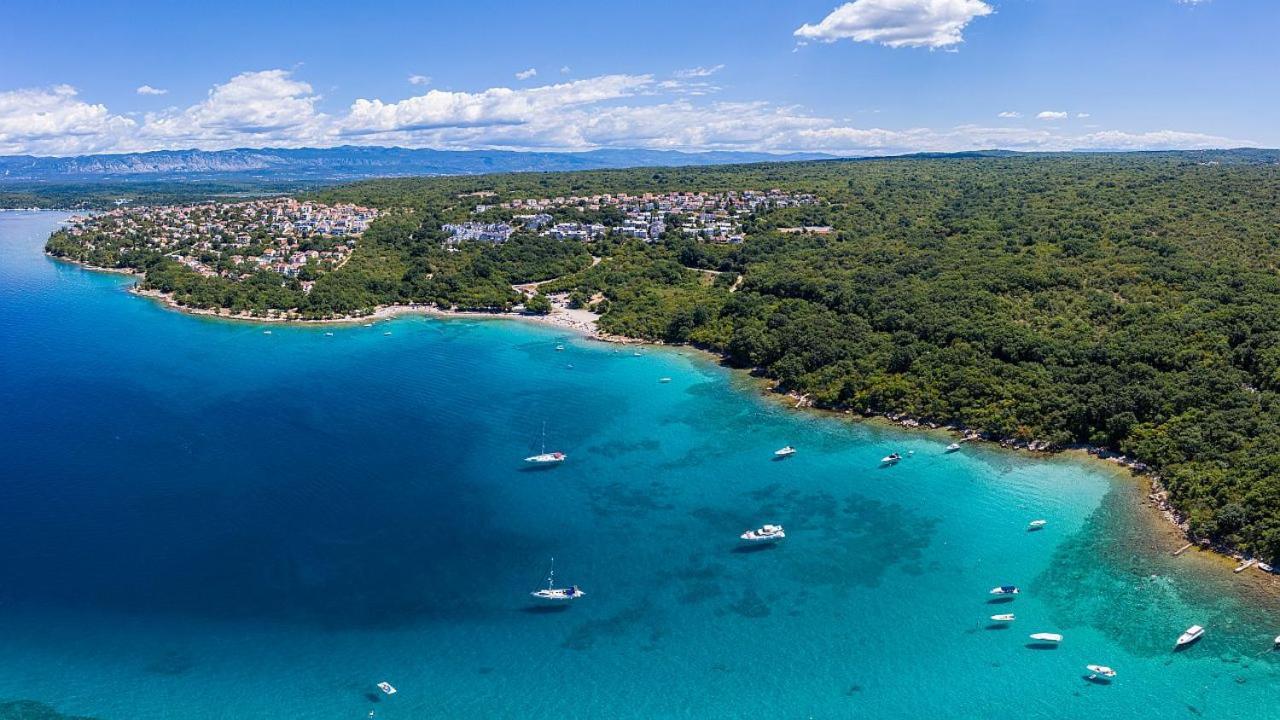 Njivice, Otok Krk, Apartman Dora エクステリア 写真